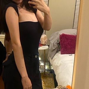 Pretty little thing black snatched short sleeve bodysuit